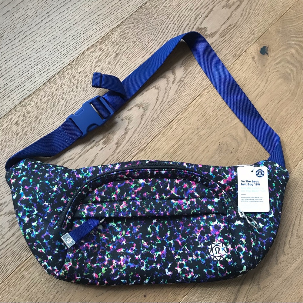 Lululemon SeaWheeze on the belt bag